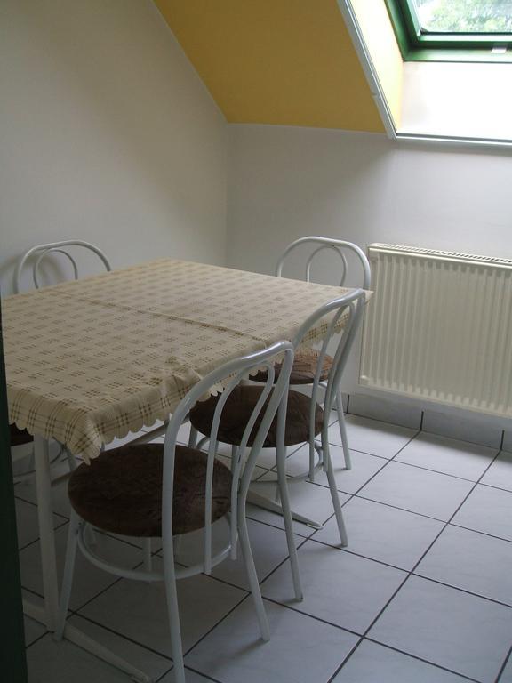 Feherszeker Apartmanok Abádszalók Rum bild