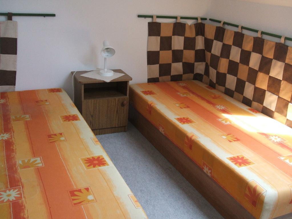 Feherszeker Apartmanok Abádszalók Rum bild