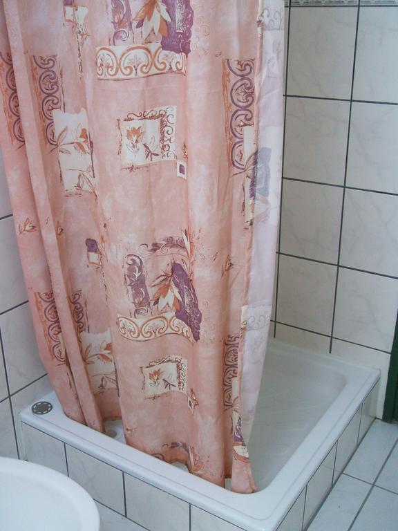 Feherszeker Apartmanok Abádszalók Rum bild