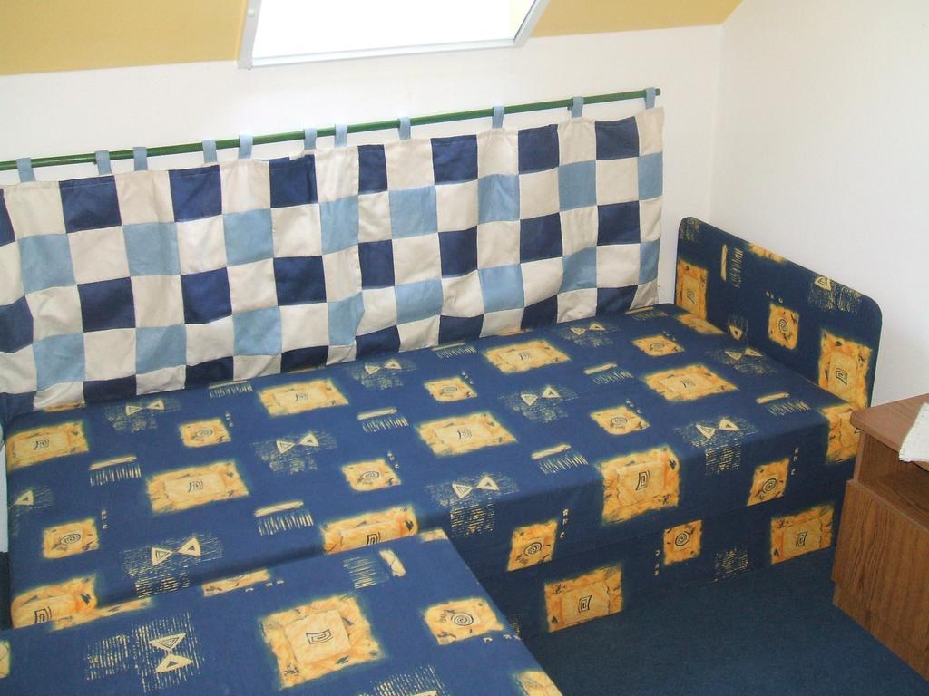 Feherszeker Apartmanok Abádszalók Rum bild