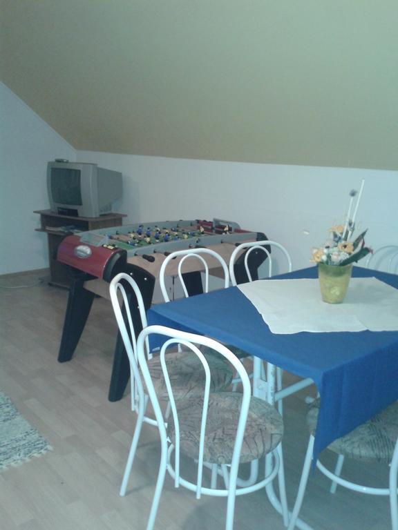 Feherszeker Apartmanok Abádszalók Rum bild